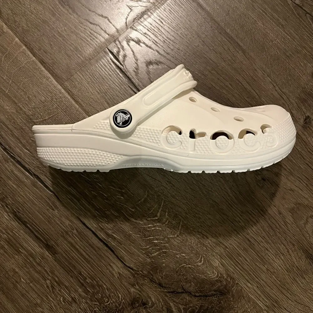 Crocs Unisex-Adult Baya Clogs